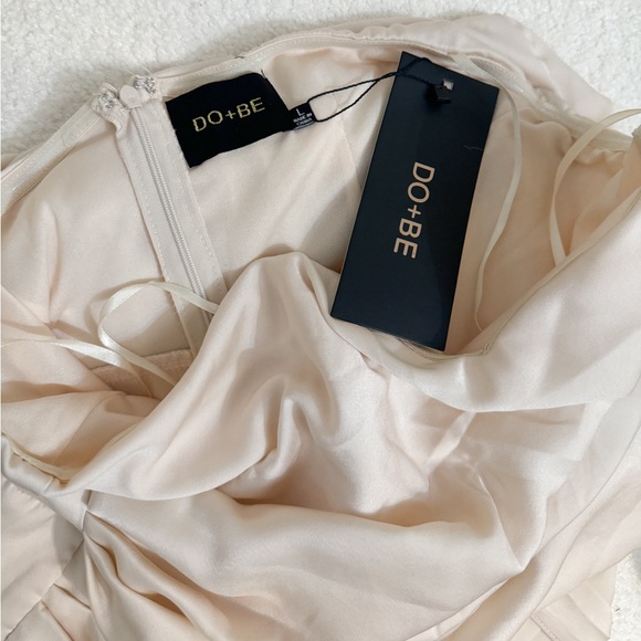 Cream satin strapless dress - Picture 6 of 6